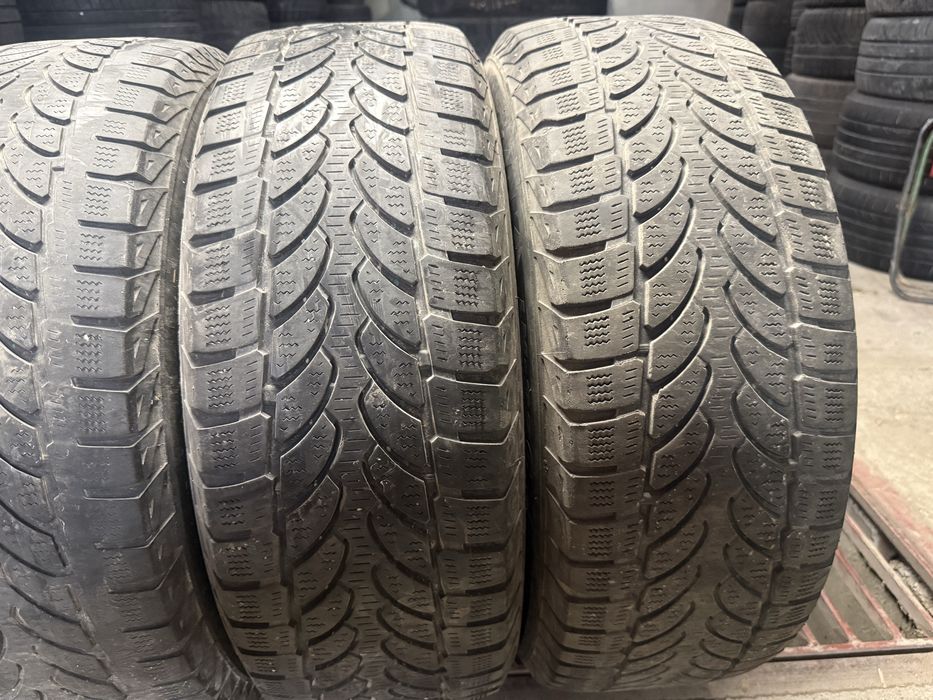 Bridgestone 215/65/16c