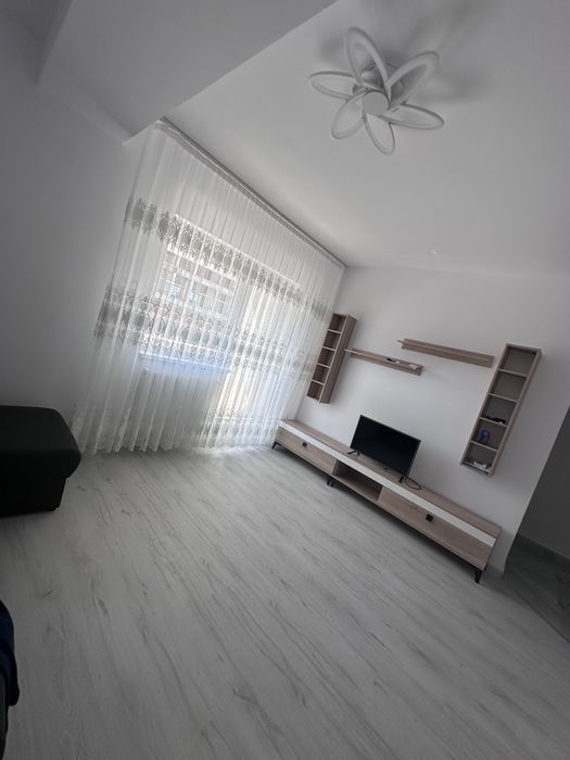 Apartament cu 2 camere de inchiriat