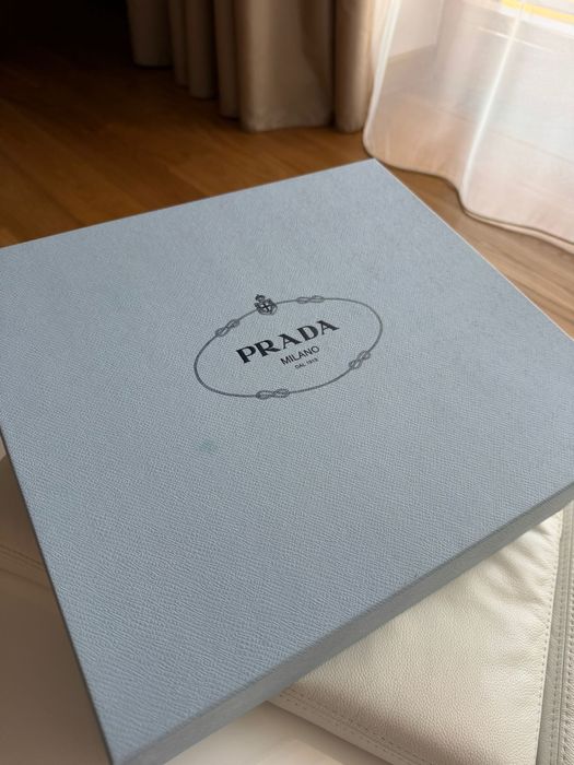 Ghete Prada in stare foarte buna, marinea 38