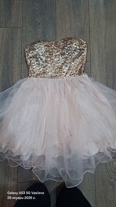 Дамска рокля за повод