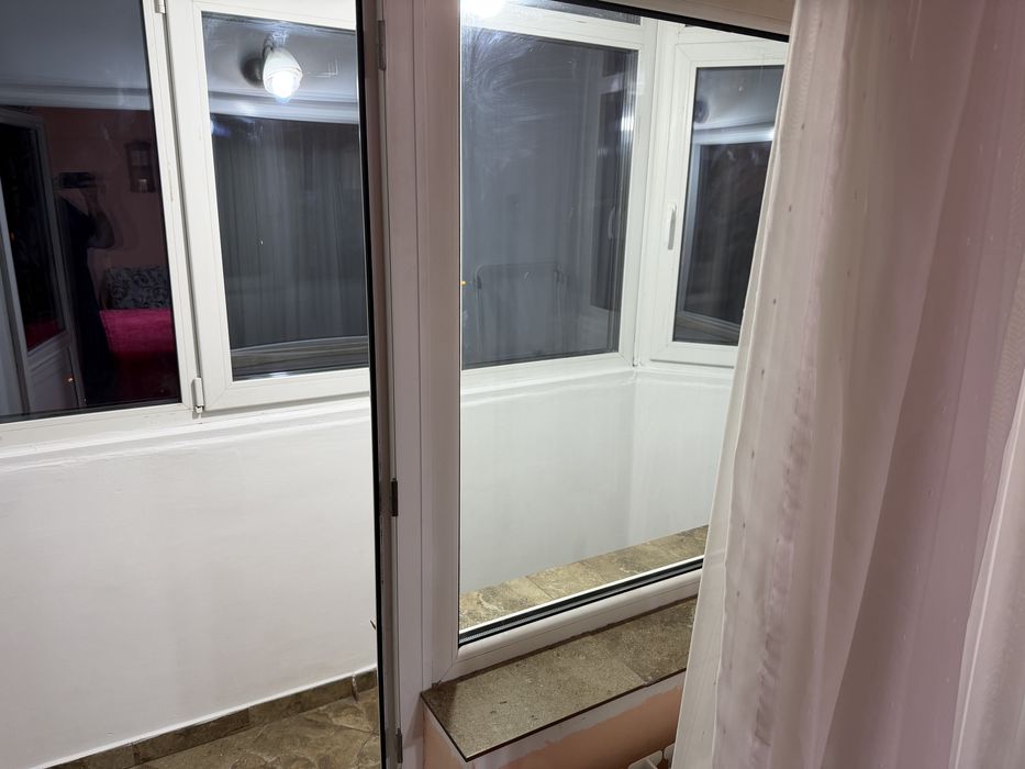 Camera de inchiriat in apartament  cu 4 camere  Pacurari