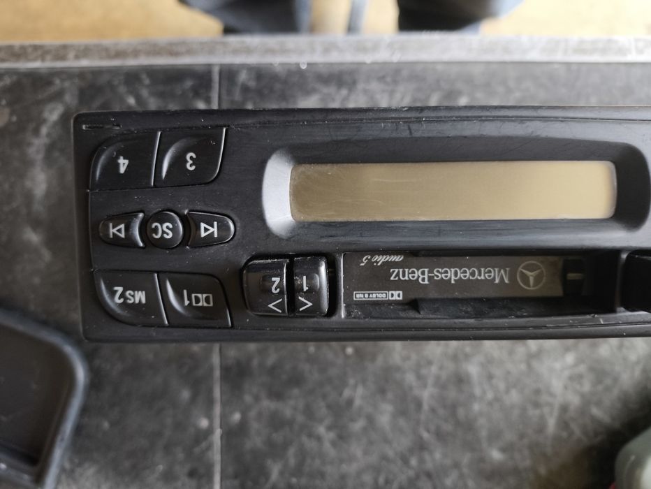 Ретро авторадио-касетофон Panasonic CQ-LP3920L / Mercedes-Benz  Audio