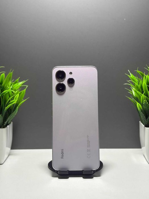 Xiaomi Redmi 12 256 GB, белый