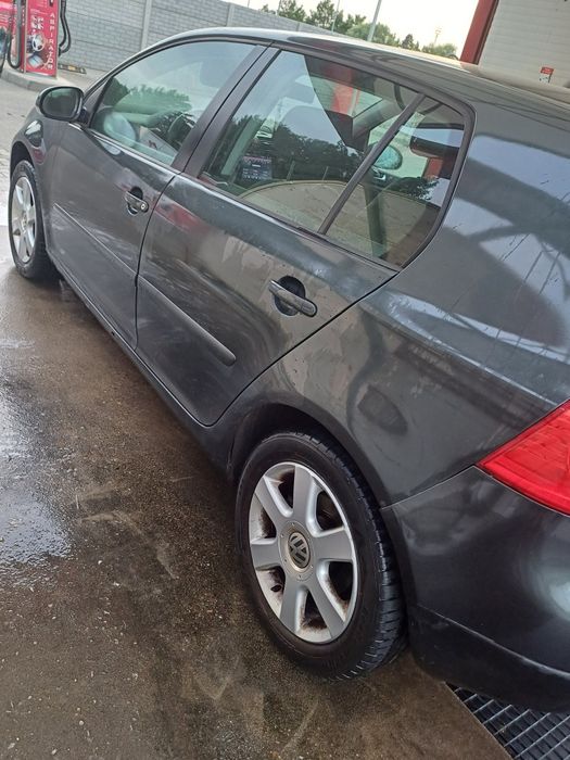 VW Golf 5 1.4 MPI 80 CP