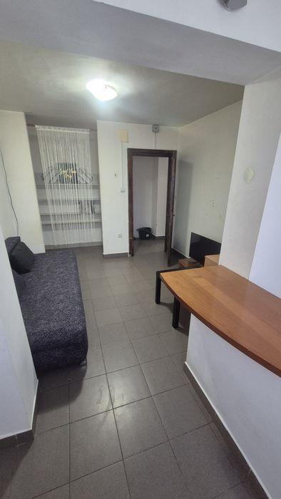 Inchiriere apartament Confecții parter 2 camere, baie, bucatarie,  dressing,  terasă  închisă