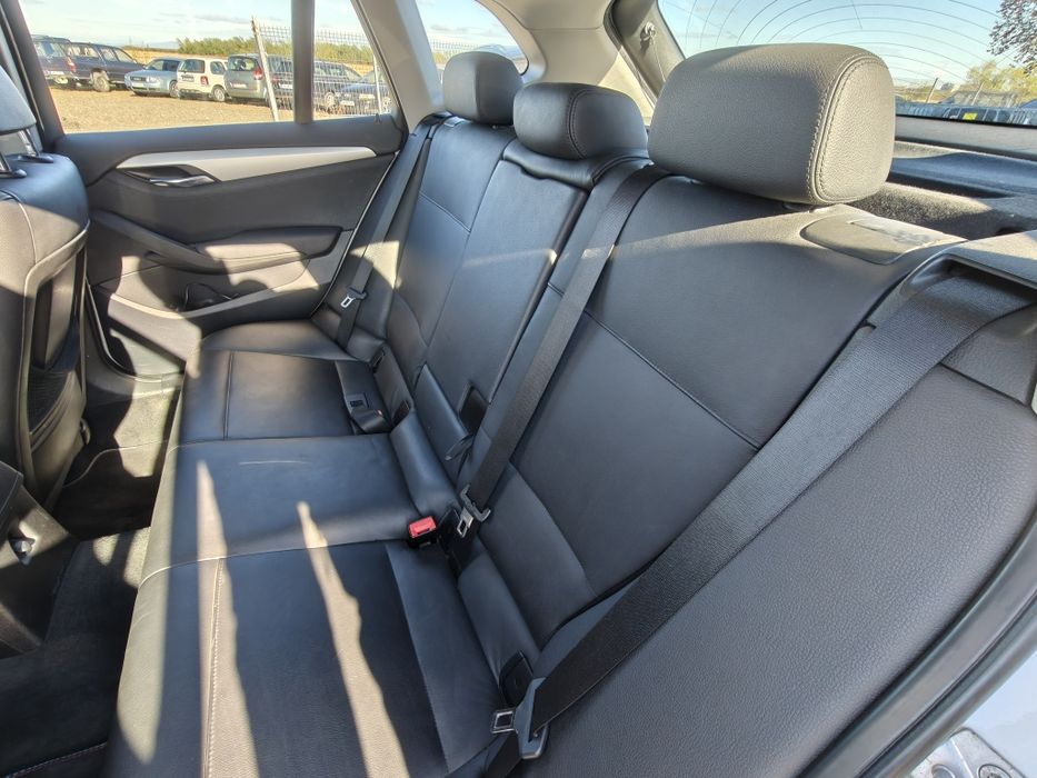 Vând BMW X1 Xdrive