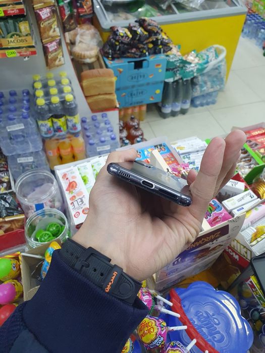 Galaxy S21 5G 256Gb Ochilmagan