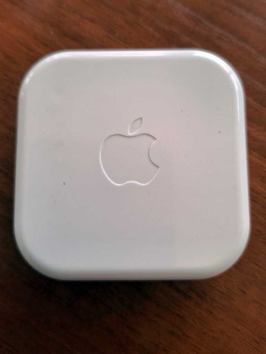 Apple слушалки нови