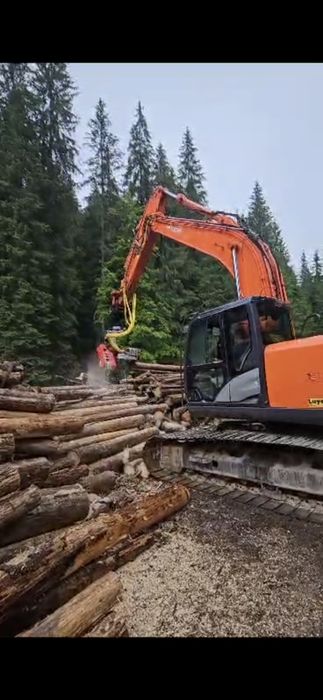 Excavator hitachi 25 tone