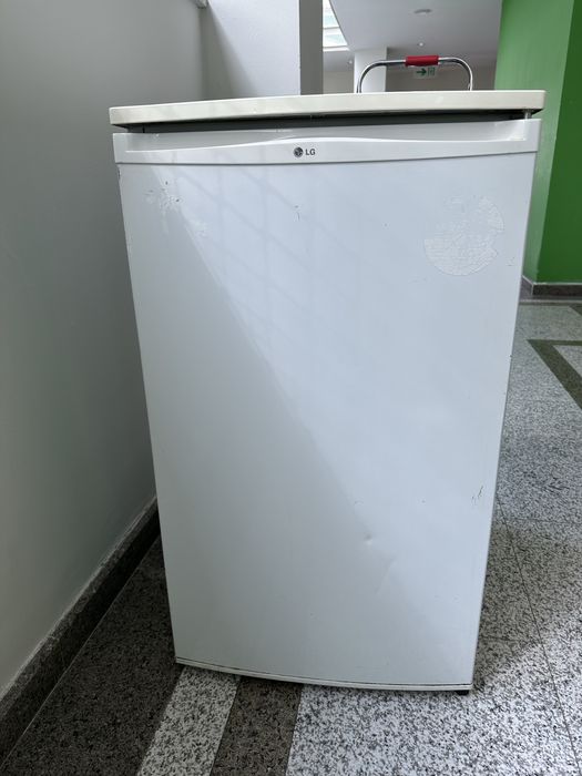 Продам мини холодильник