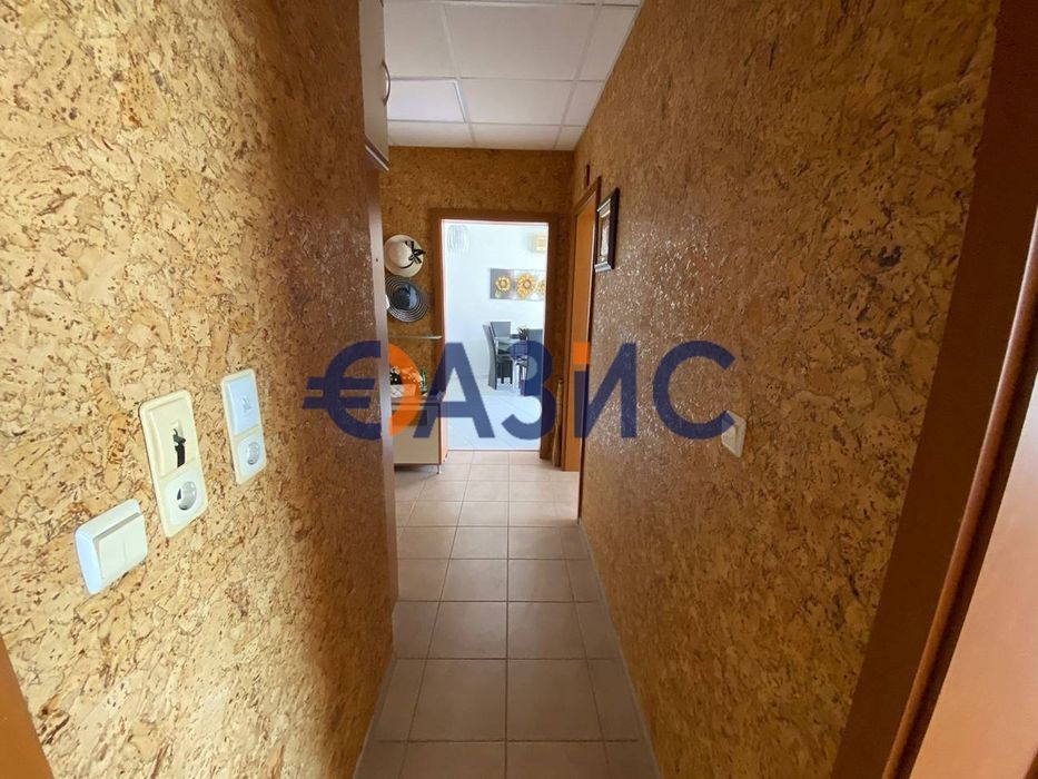 Тристаен апартамент с 2 спални с изглед към морето, в комплекс