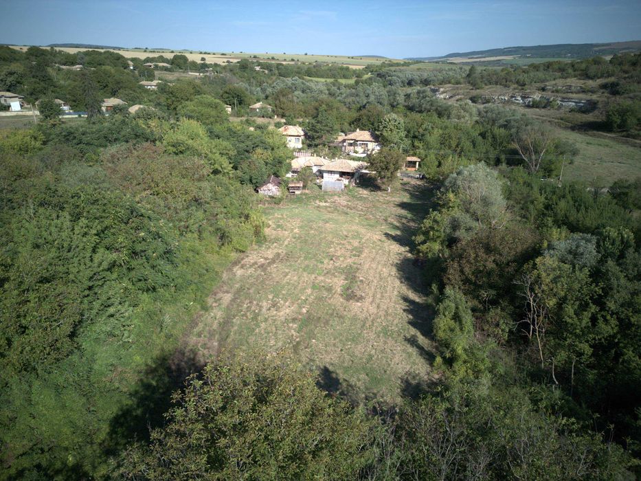 Продава се Парцел в с. Ломци, Област Търговище - 4959 кв.м за 9 €/кв.м - Снимка #4