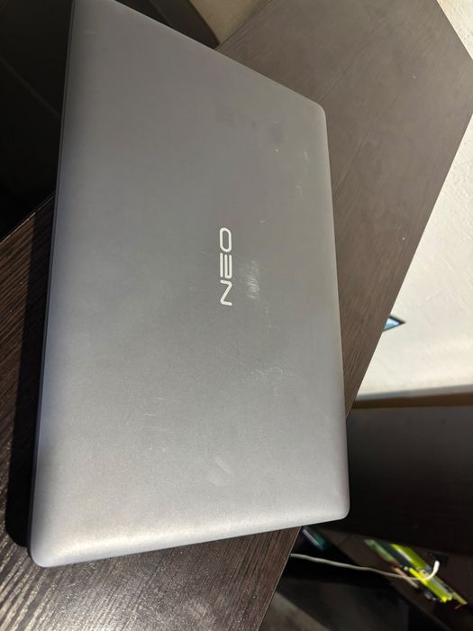 Продам ноутбук Neo core i5 сумка мышка