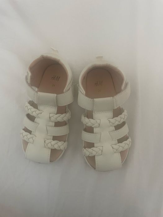 Детски бели сандали HM