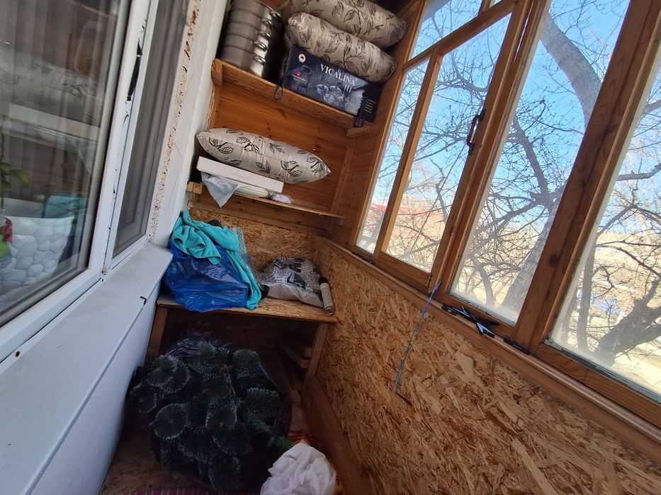 Балкон деревянный