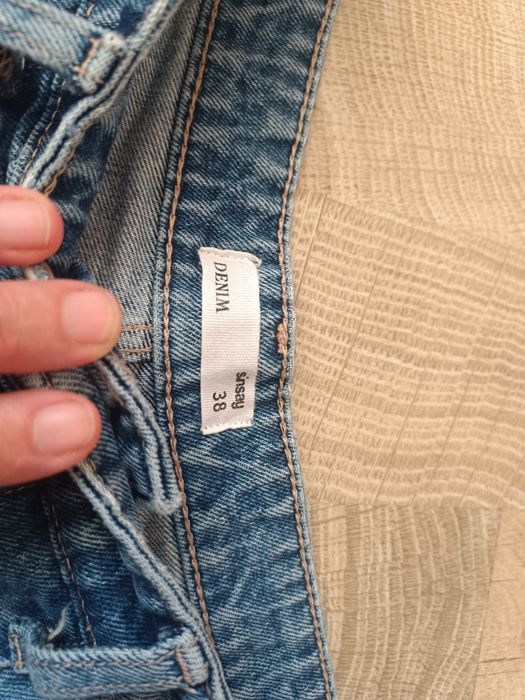 Дънки с широк крачол