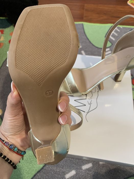 sandale aurii mărimea 37