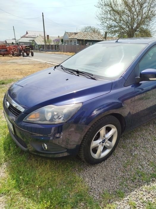 Ford focus 2011 1,6 benzina