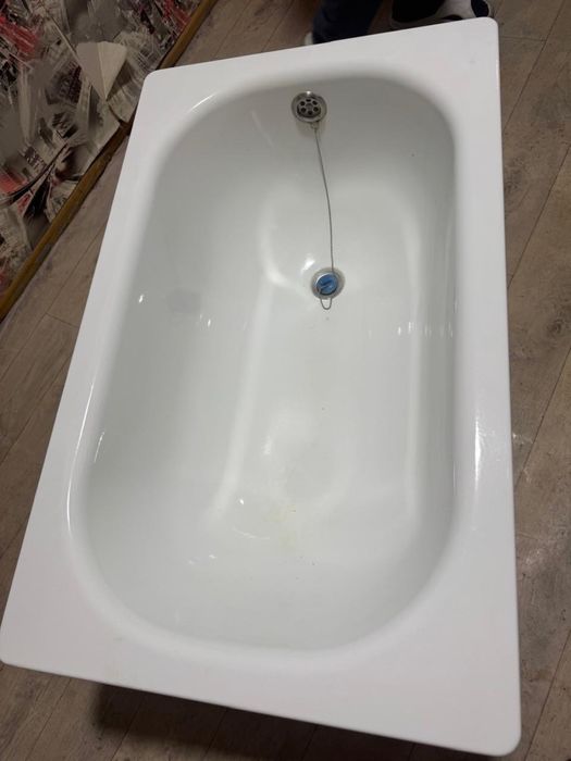 Продам чугунную ванну