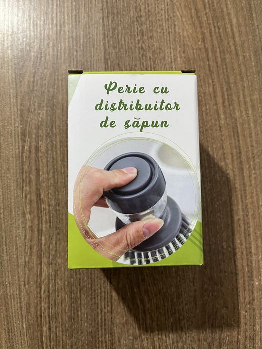 Perie de curatare caini/pisici cu recipient pentru lichid