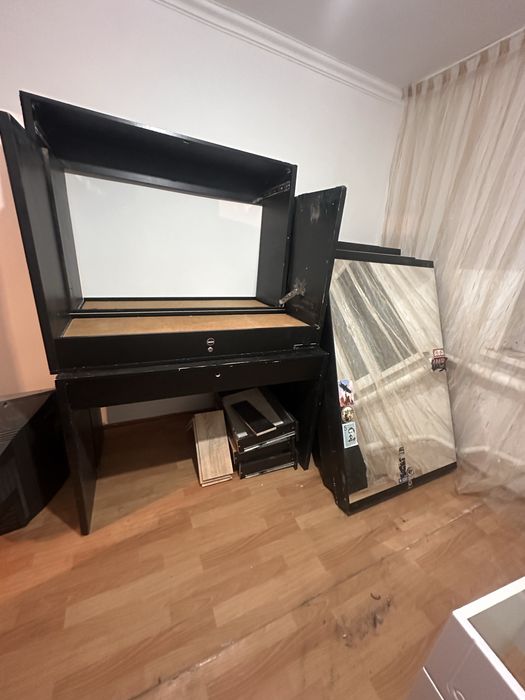 6 зеркала 6 стол барберский