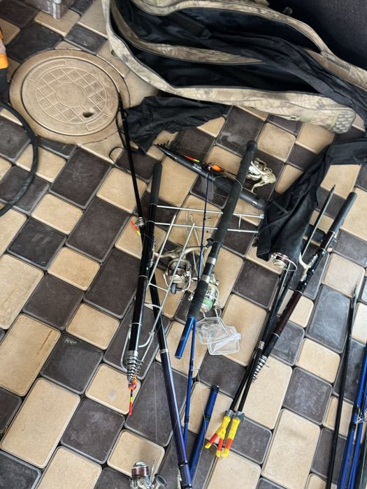 Продаю комплект удочек