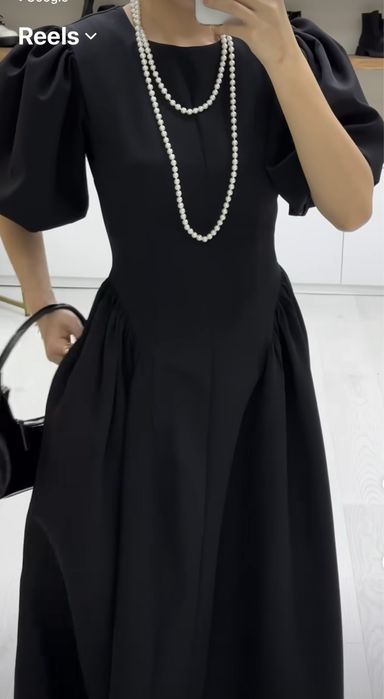 Черное платье.