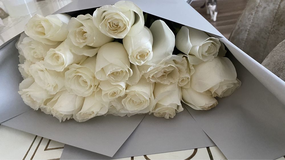 Букет белых роз очень красивые