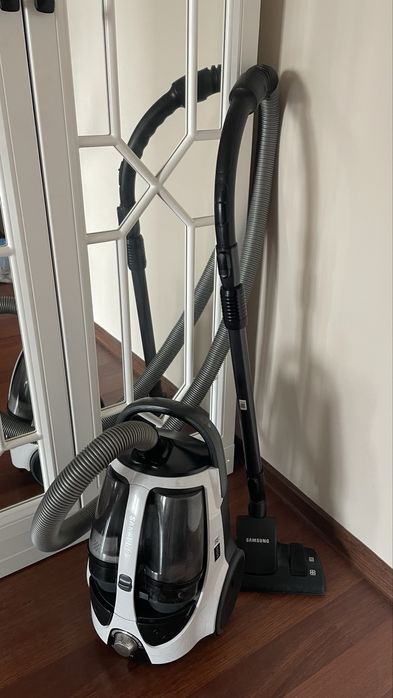 Пылесос в хорошем состояний