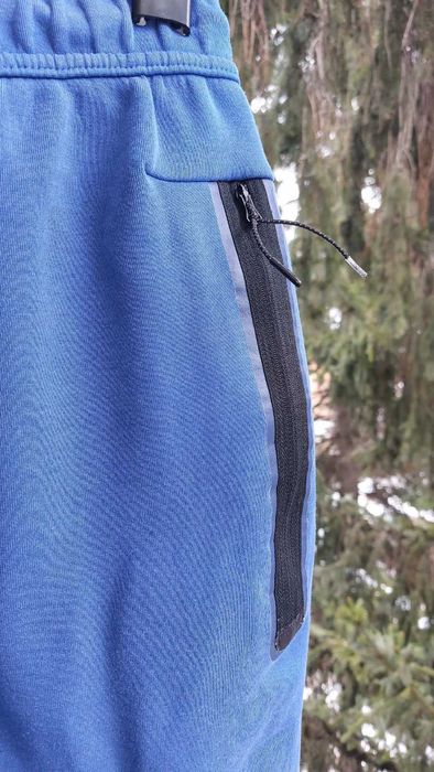 Ще се изпраща Долнище NIKE Tech Fleece SPORTSWEAR като ново