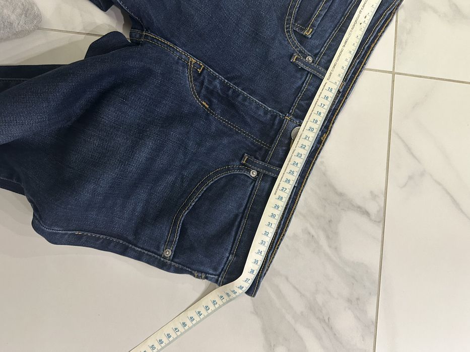 Оригинални дамски дънки Levi’s ,размер 27