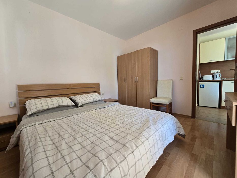 Продава се Тристаен апартамент в к.к. Слънчев бряг - 65 кв.м за 1154 €/кв.м - Снимка #4