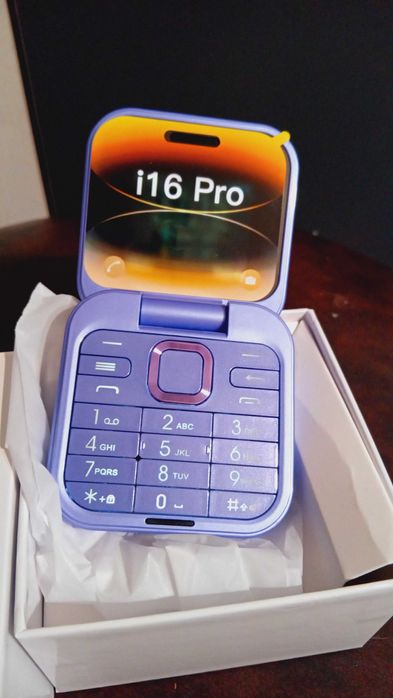 Чисто нов телефон i 16 pro