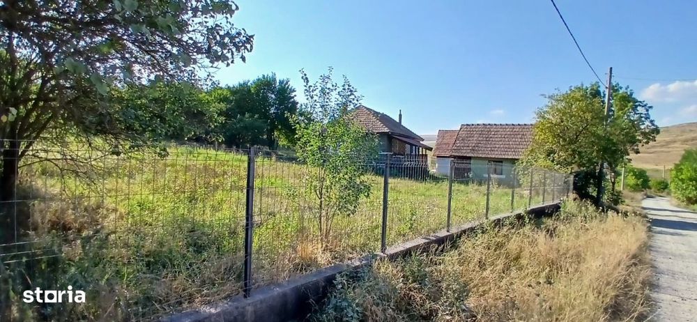 Casa de vanzare in zona Iris -Valea Calda, acces dinspre Emerson Cluj