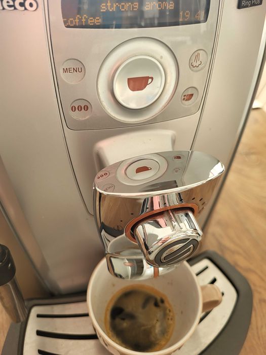 ПРОДАВАМ Автоматична кафе машина Saeco Talea Ring Plus