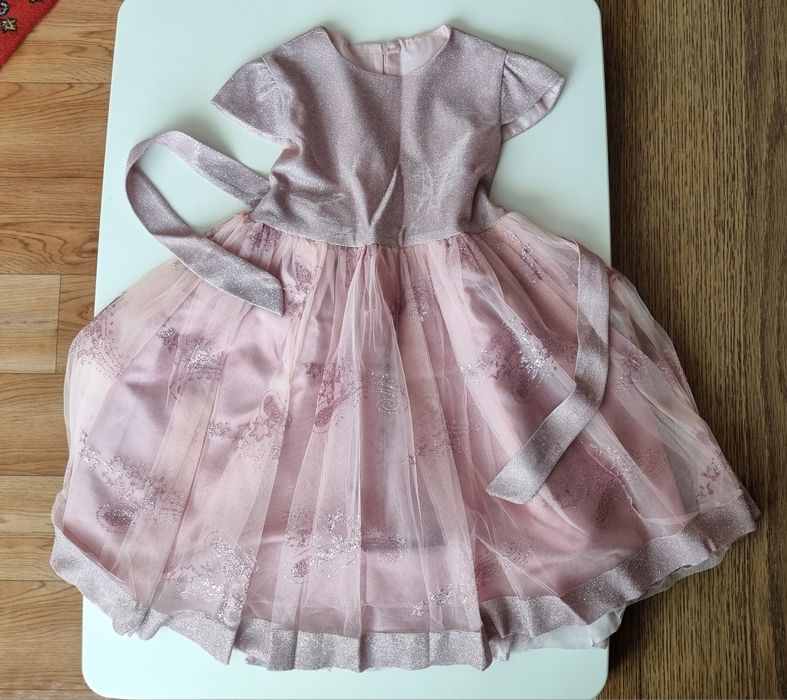 Детские нарядные платья