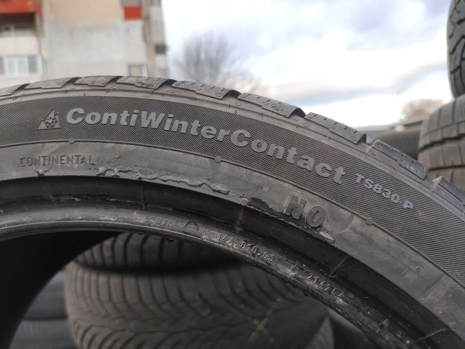 2бр Зимни гуми 295 35 19 - Continental