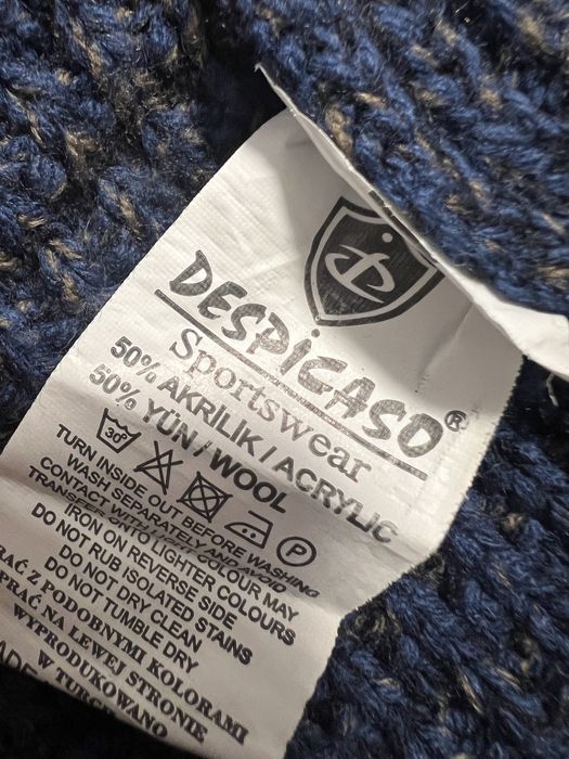 Pulover bărbătesc despicaso clasic elegant.