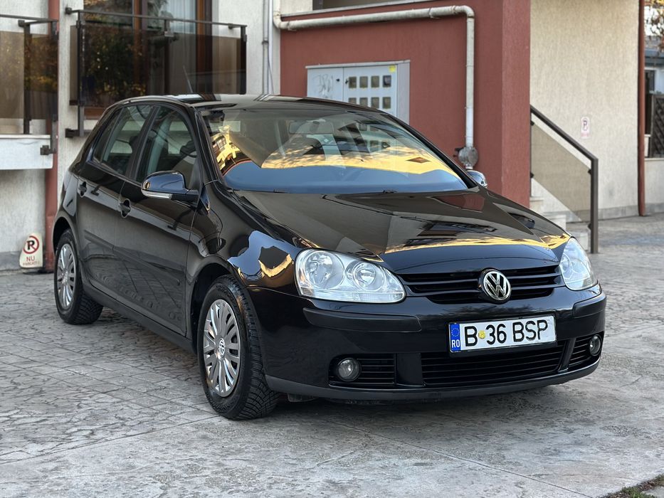 Volkswagen Golf 5 2008 1.6 MPI 102 CP