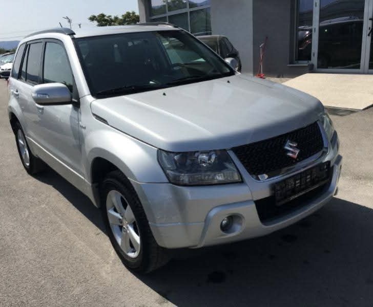 Джип Suzuki Grand Vitara