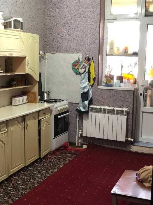 Арзон нархда 1 хонали квартира сотилади 5 микрн