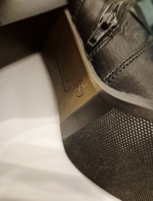 Ghete negre piele CARMENS 36