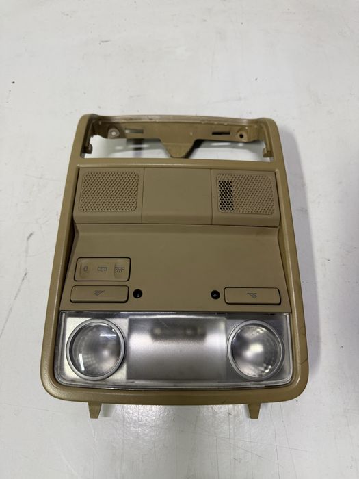 Plafoniera lampa lumini plafon fata spate Passat B6 Bej Galbena