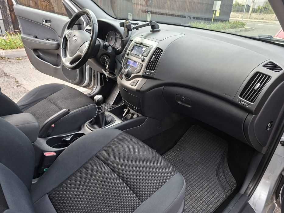 Vând Hyundai i30 preț negociabil