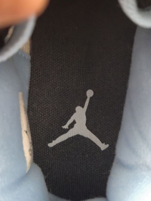 Jordan 4 University Blue