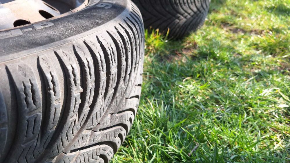 Продавам 4 бр. зимни гуми BF Goodrich g-Force Winter 2 – 205/55 R16
