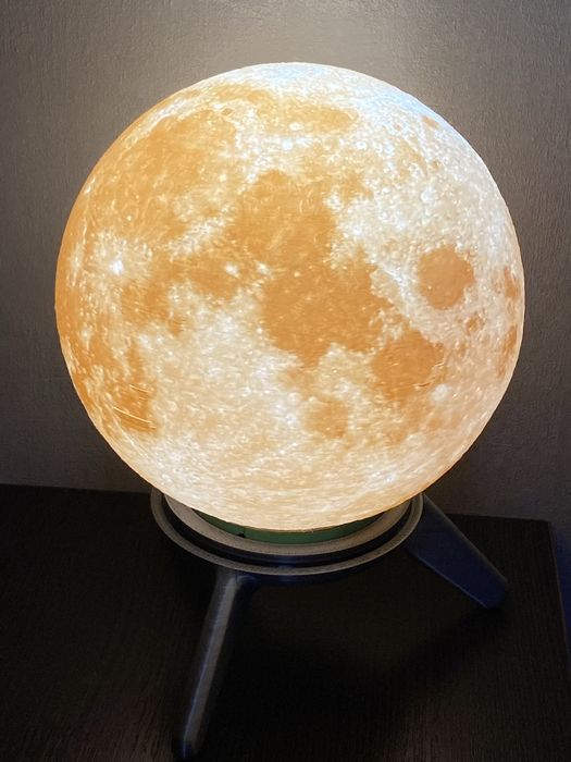 Светильник луна