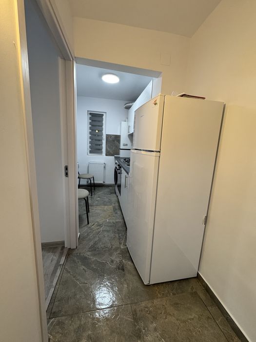 Inchiriez apartament central 2 camere