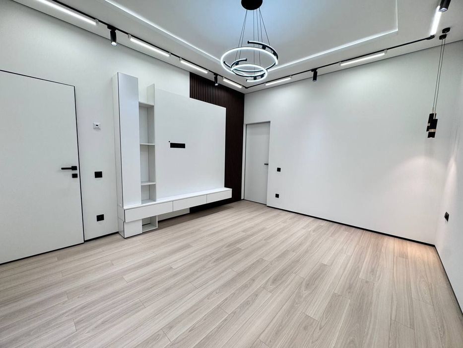 Продаётся квартира в ул Садыка Азимова Ор кафе Studio?!