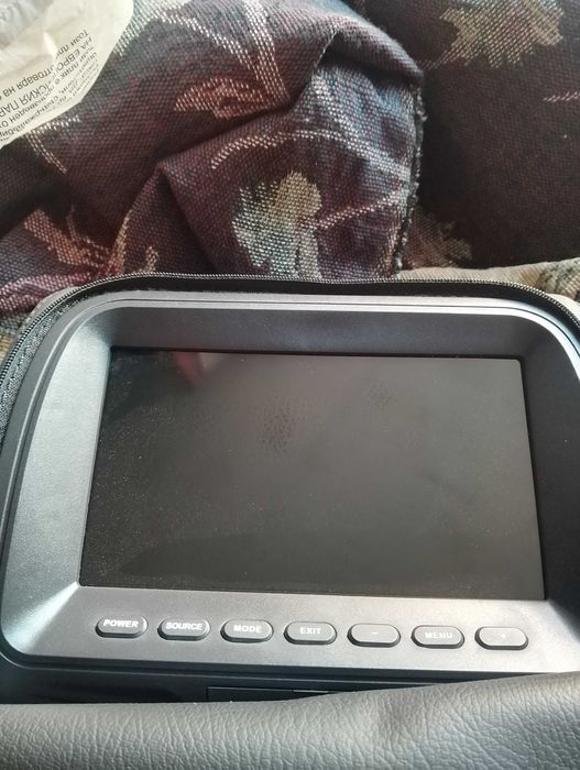 Подглавник с монитор
